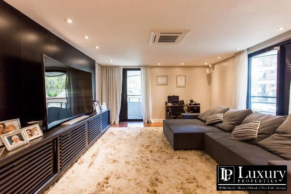 Foto 8 de Apartamento com 4 quartos à venda, 640m2 em São Paulo - SP
