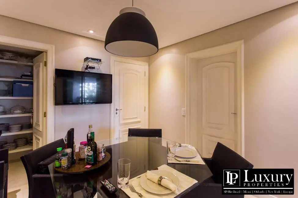 Foto 9 de Apartamento com 4 quartos à venda, 640m2 em São Paulo - SP