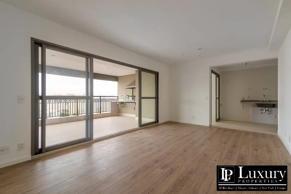 Apartamento com 3 quartos à venda, 137m2 em São Paulo - SP - imagem 7 Foto 7 de Apartamento com 3 quartos à venda, 137m2 em São Paulo - SP
