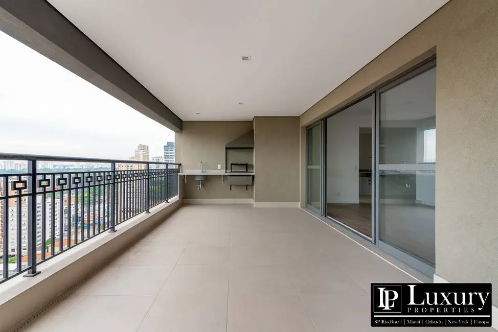 Apartamento com 3 quartos à venda, 137m2 em São Paulo - SP - imagem 3 Foto 3 de Apartamento com 3 quartos à venda, 137m2 em São Paulo - SP