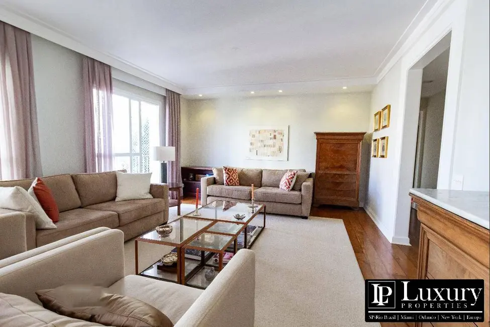 Apartamento com 3 quartos à venda, 170m2 em Campo Belo, São Paulo - SP - imagem 4 Foto 4 de Apartamento com 3 quartos à venda, 170m2 em Campo Belo, São Paulo - SP