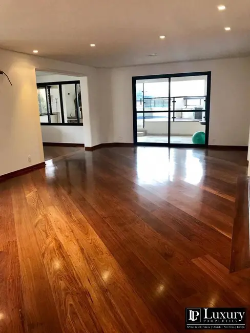 Foto 7 de Apartamento com 4 quartos à venda, 305m2 em São Paulo - SP