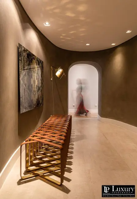 Apartamento com 4 quartos à venda em Jardim Europa, São Paulo - SP - imagem 3 Foto 3 de Apartamento com 4 quartos à venda em Jardim Europa, São Paulo - SP