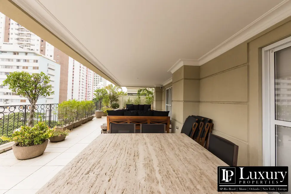 Apartamento com 3 quartos à venda, 280m2 em Vila Nova Conceição, São Paulo - SP - imagem 4 Foto 4 de Apartamento com 3 quartos à venda, 280m2 em Vila Nova Conceição, São Paulo - SP