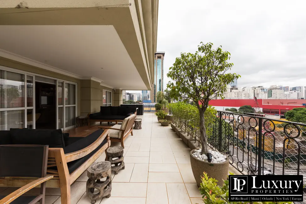 Foto 1 de Apartamento com 3 quartos à venda, 280m2 em Vila Nova Conceição, São Paulo - SP
