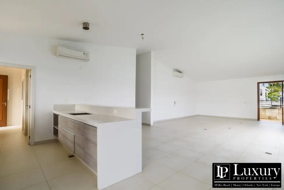 Foto 9 de Apartamento com 3 quartos à venda, 181m2 em Guaruja - SP