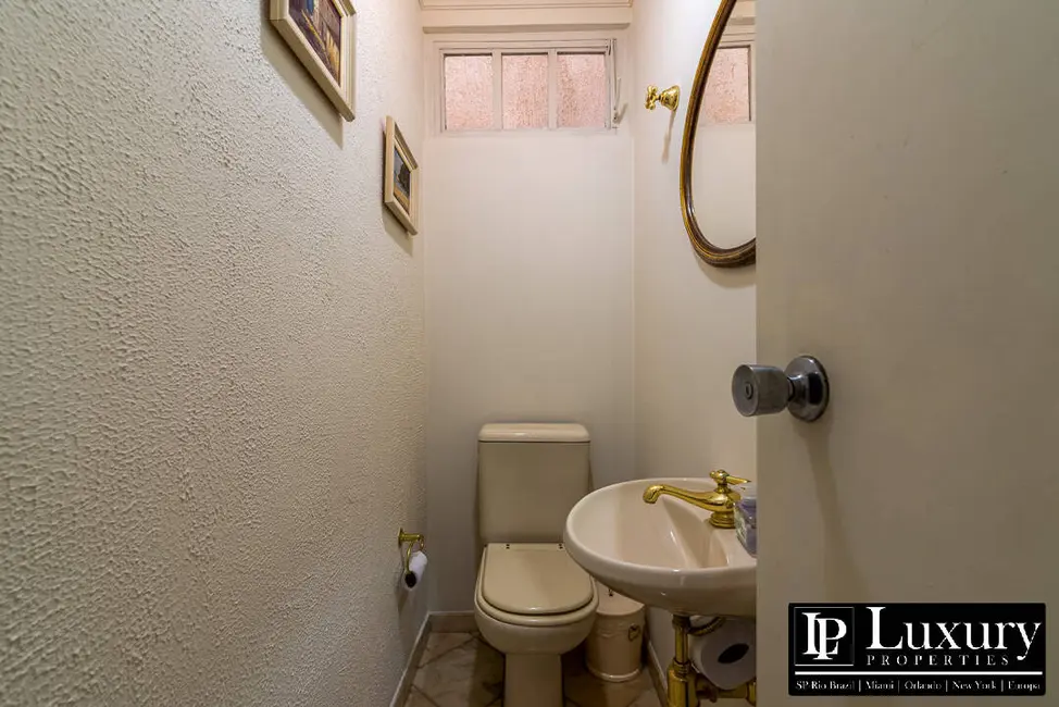 Sobrado com 4 quartos à venda em Jardim Prudência, São Paulo - SP - imagem 8 Foto 8 de Sobrado com 4 quartos à venda em Jardim Prudência, São Paulo - SP