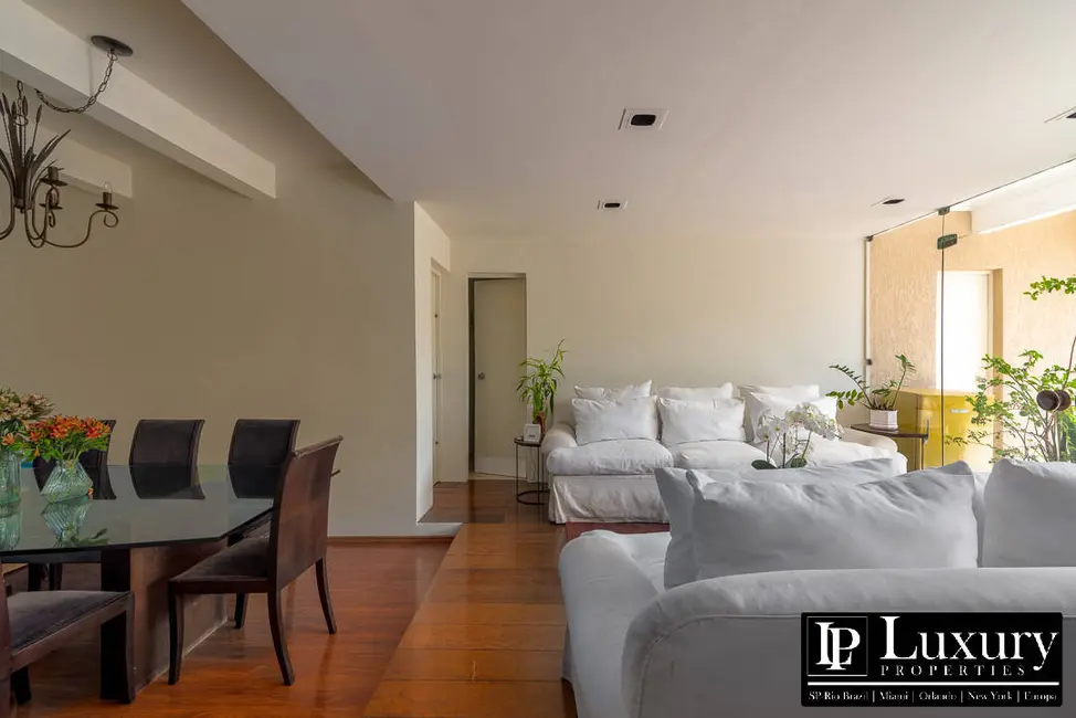 Sobrado com 4 quartos à venda em Jardim Prudência, São Paulo - SP - imagem 7 Foto 7 de Sobrado com 4 quartos à venda em Jardim Prudência, São Paulo - SP