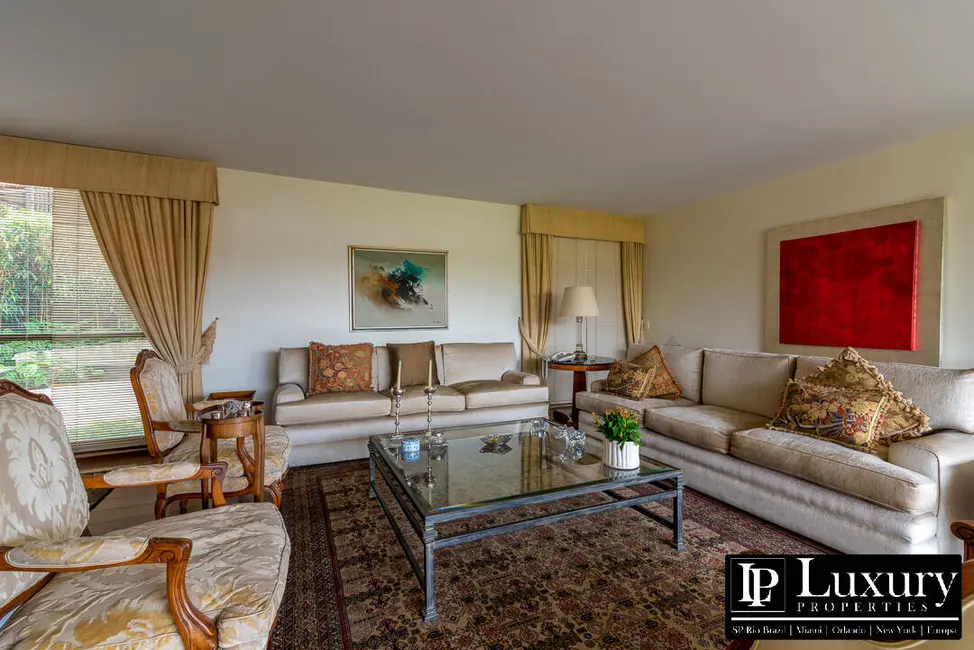 Foto 8 de Casa com 4 quartos à venda em Pacaembu, São Paulo - SP