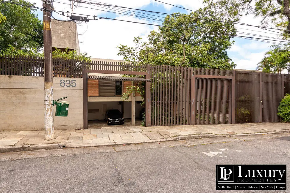 Foto 4 de Casa com 4 quartos à venda em Pacaembu, São Paulo - SP