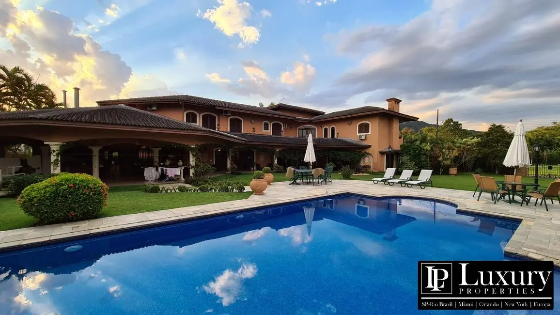 Casa de Condomínio com 6 quartos à venda em Jardim Acapulco, Guaruja - SP - imagem 2 Foto 2 de Casa de Condomínio com 6 quartos à venda em Jardim Acapulco, Guaruja - SP