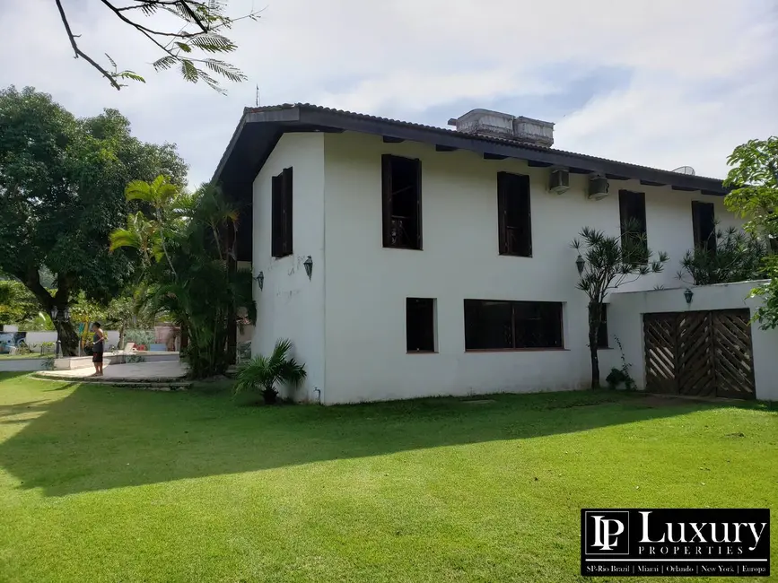 Foto 1 de Casa com 4 quartos à venda em Sao Sebastiao - SP