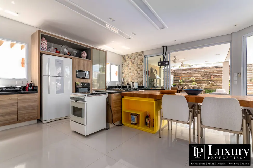 Foto 8 de Casa com 5 quartos à venda em Enseada, Guaruja - SP