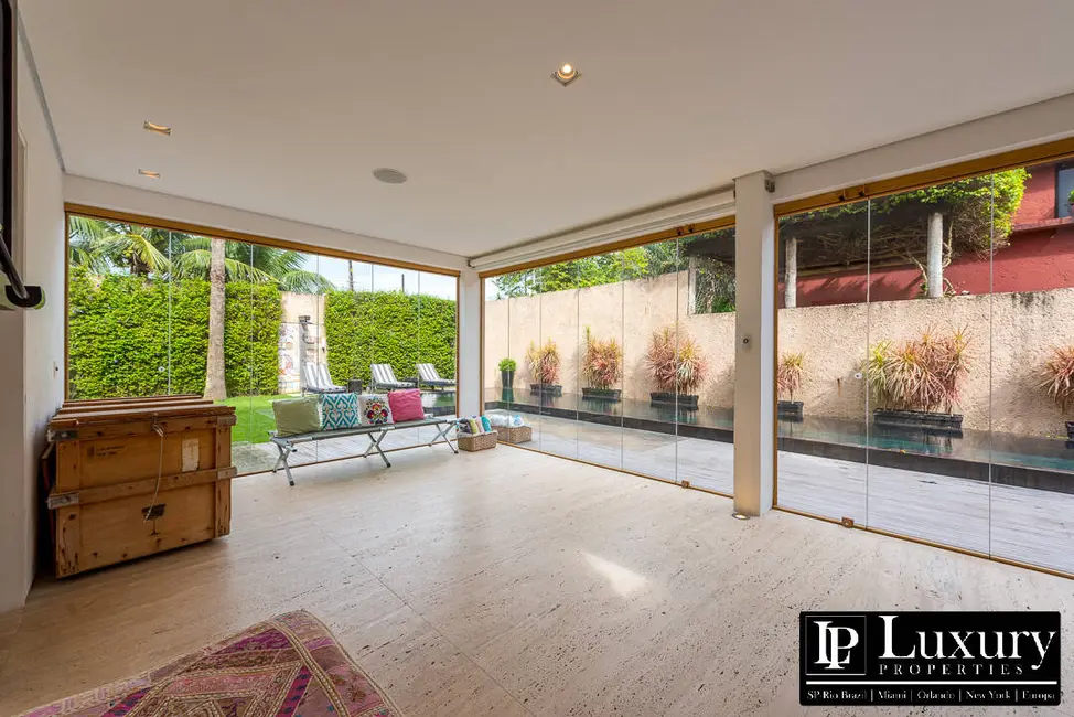 Foto 6 de Casa de Condomínio com 4 quartos à venda, 267m2 em Sao Sebastiao - SP