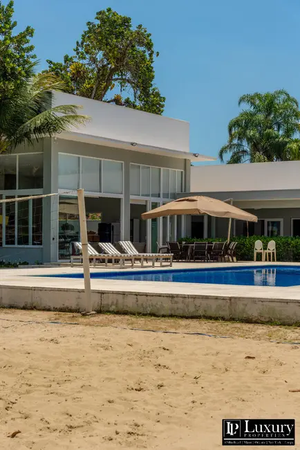 Foto 6 de Casa de Condomínio com 7 quartos à venda em Ubatuba - SP
