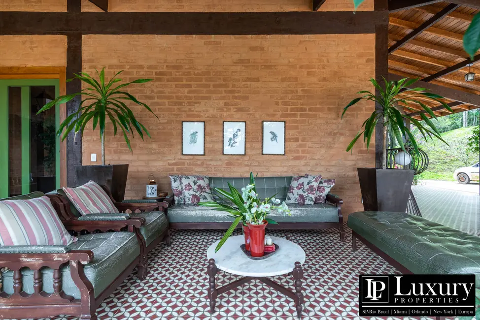 Foto 8 de Sítio / Rancho com 5 quartos à venda em Goncalves - MG