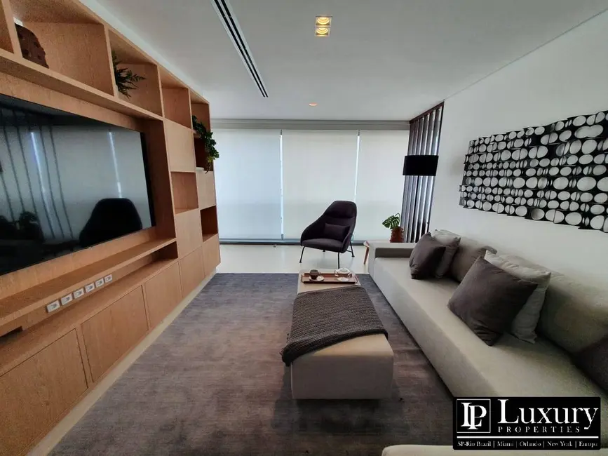 Foto 5 de Apartamento com 3 quartos à venda e para alugar, 251m2 em Vila Nova Conceição, São Paulo - SP