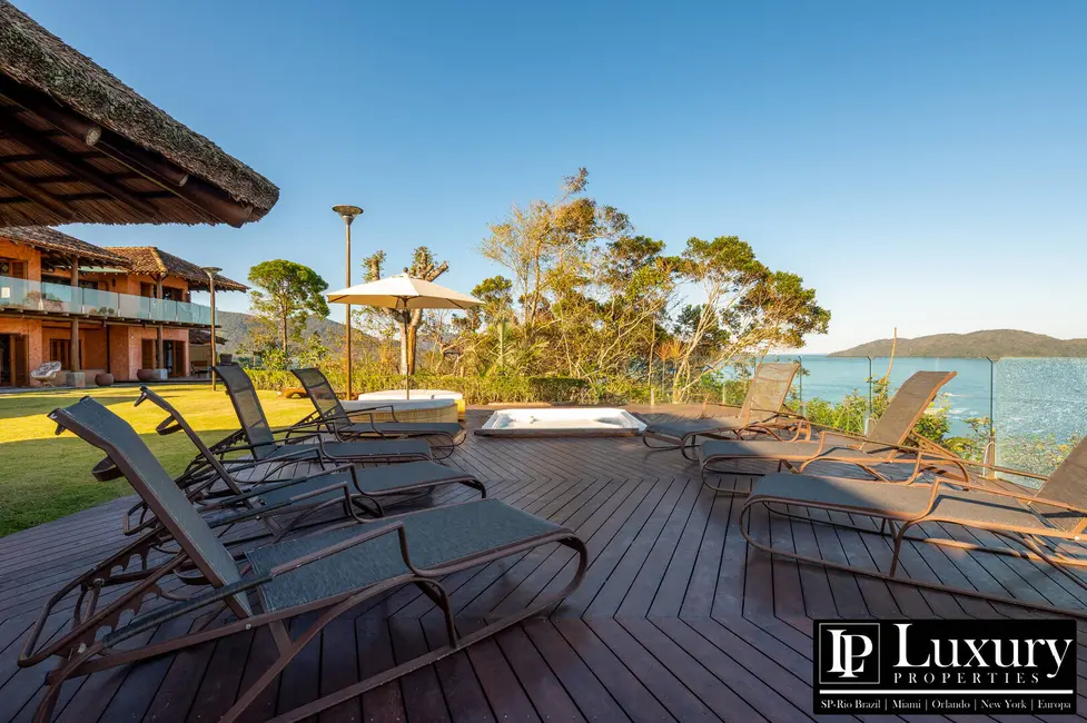 Foto 5 de Casa com 11 quartos à venda em Loteamento Roteiro do Sol, Caraguatatuba - SP