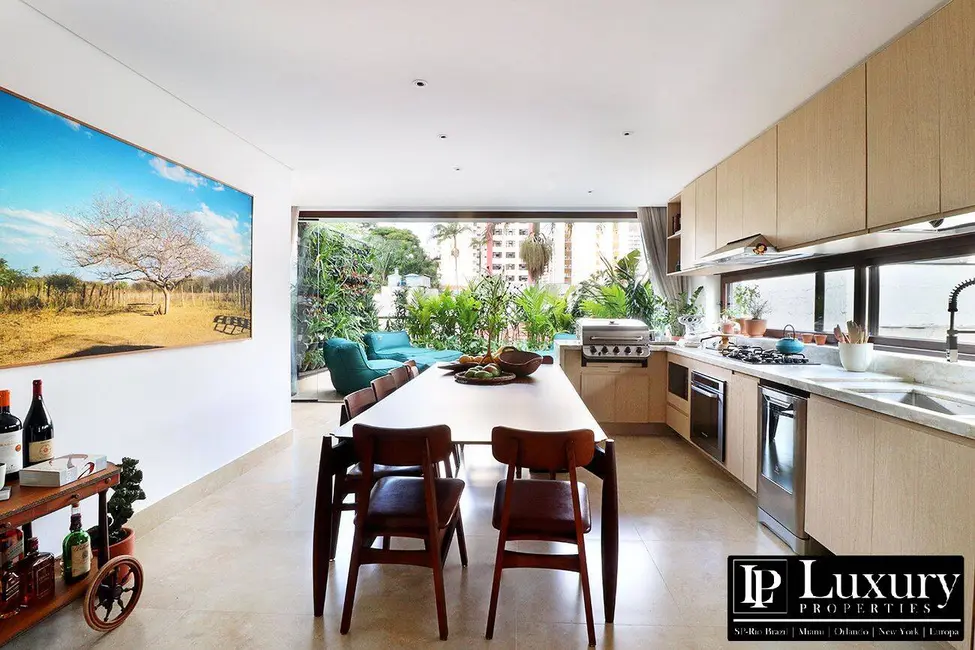 Foto 1 de Casa com 3 quartos à venda, 250m2 em Vila Nova Conceição, São Paulo - SP