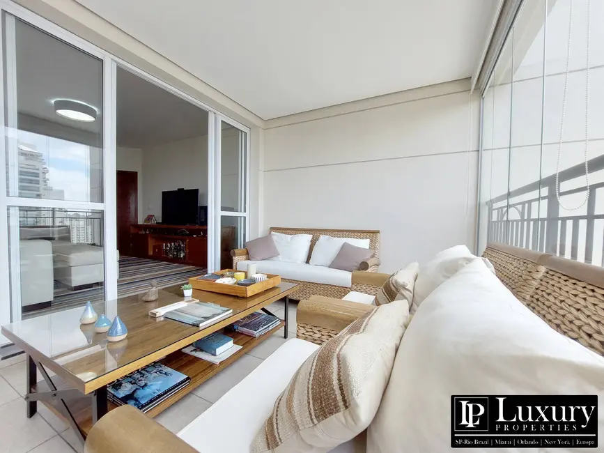 Foto 3 de Apartamento com 4 quartos à venda, 258m2 em Campo Belo, São Paulo - SP