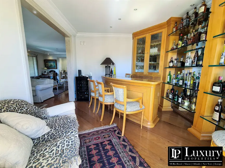 Apartamento com 4 quartos à venda, 265m2 em Campo Belo, São Paulo - SP - imagem 8 Foto 8 de Apartamento com 4 quartos à venda, 265m2 em Campo Belo, São Paulo - SP