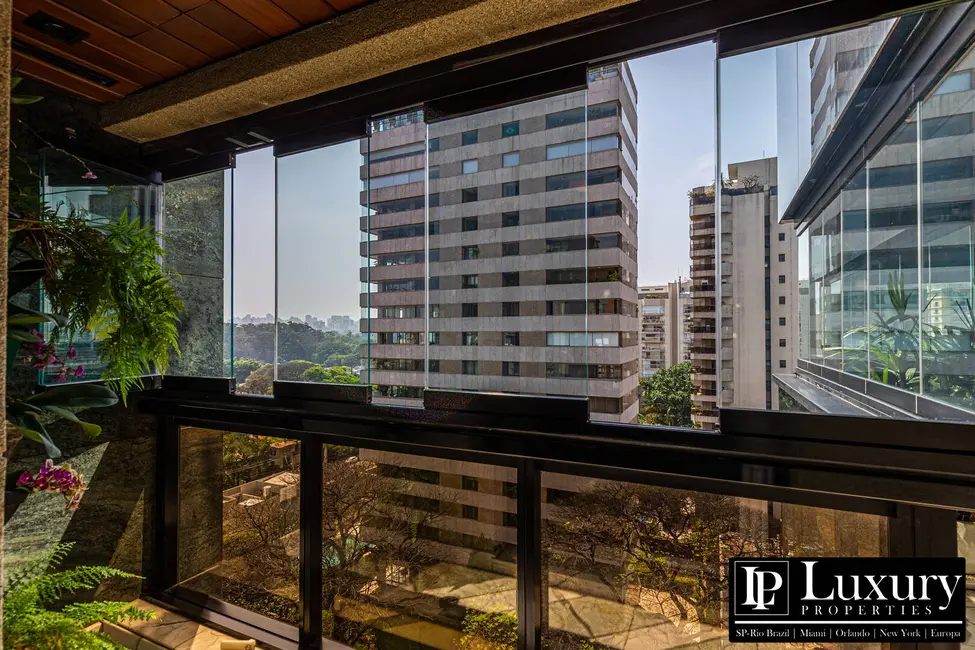 Foto 5 de Apartamento com 4 quartos à venda, 431m2 em Vila Nova Conceição, São Paulo - SP
