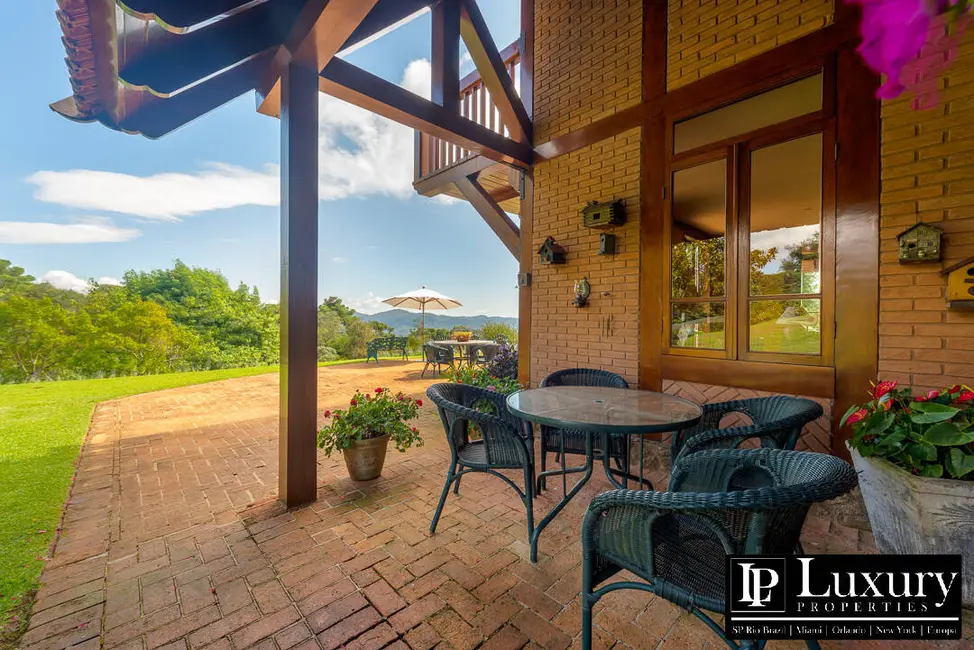 Foto 7 de Casa com 5 quartos à venda em Campos Do Jordao - SP