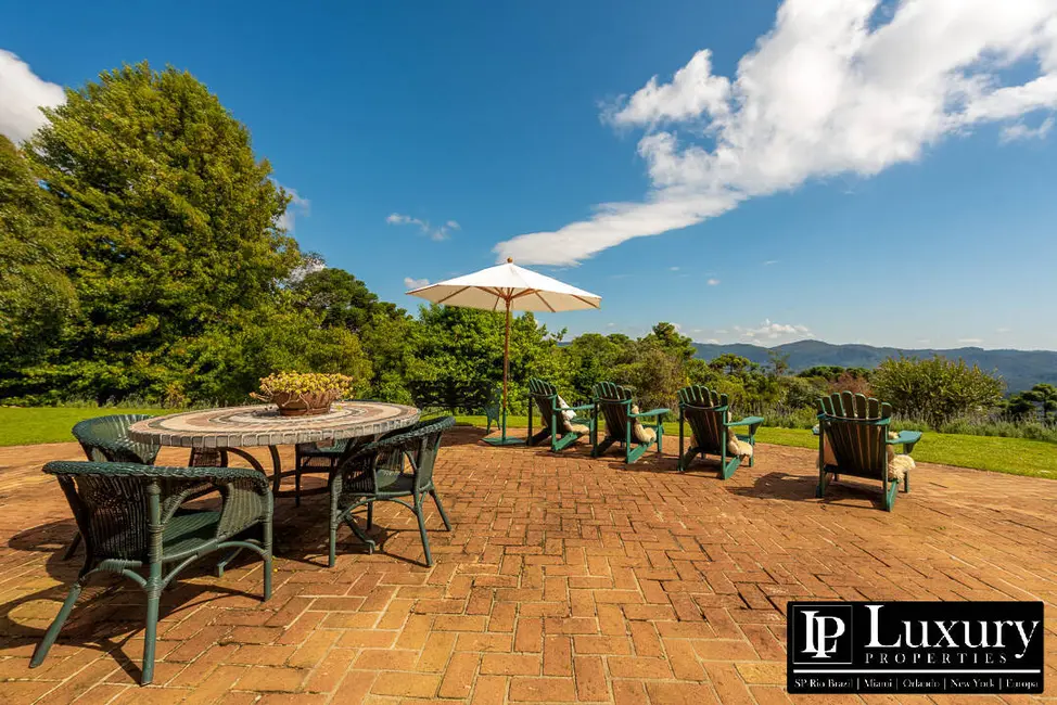 Foto 6 de Casa com 5 quartos à venda em Campos Do Jordao - SP