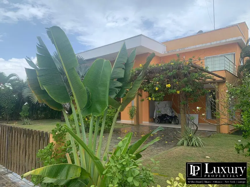 Foto 2 de Casa de Condomínio com 6 quartos à venda em Camacari - BA