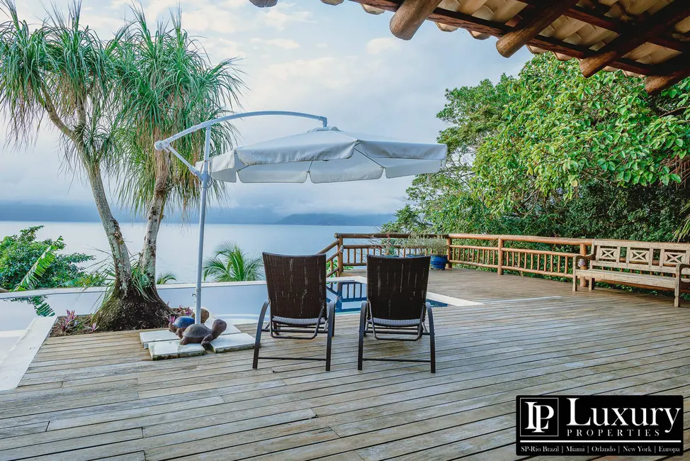 Foto 7 de Casa de Condomínio com 5 quartos à venda em Ilhabela - SP