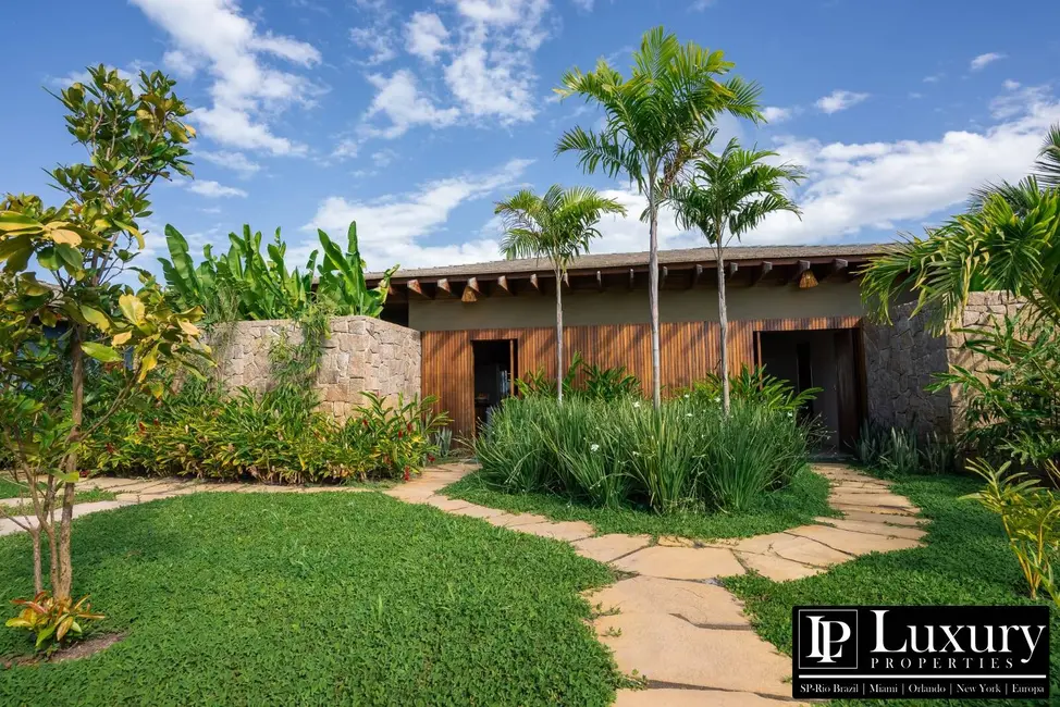 Foto 3 de Casa de Condomínio com 6 quartos à venda em Porto Seguro - BA