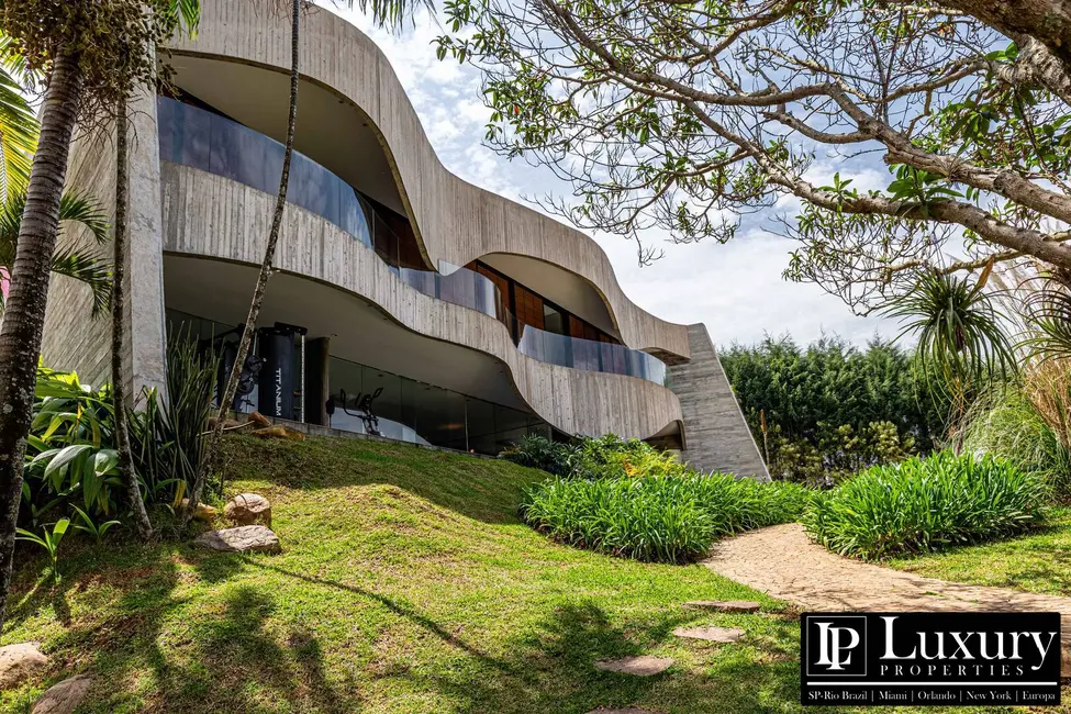 Casa de Condomínio com 5 quartos à venda em Chácaras Alpina, Valinhos - SP - imagem 5 Foto 5 de Casa de Condomínio com 5 quartos à venda em Chácaras Alpina, Valinhos - SP