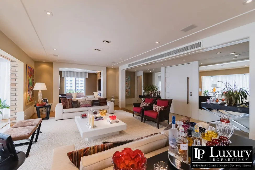 Foto 9 de Apartamento com 4 quartos à venda, 367m2 em São Paulo - SP