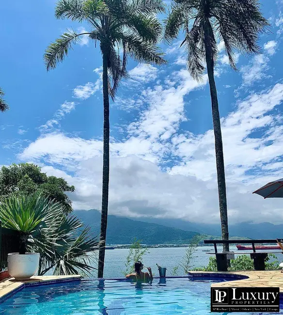 Foto 1 de Pousada à venda em Barra Velha, Ilhabela - SP