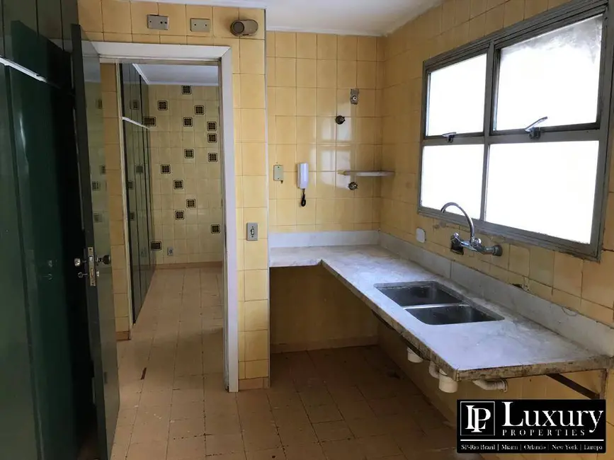 Apartamento com 4 quartos à venda em Jardim Europa, São Paulo - SP - imagem 9 Foto 9 de Apartamento com 4 quartos à venda em Jardim Europa, São Paulo - SP