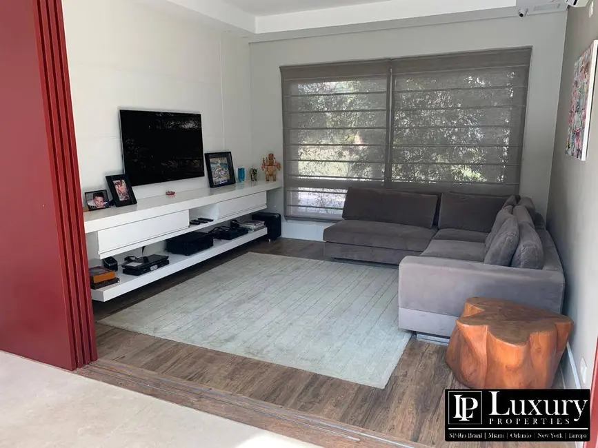 Casa de Condomínio com 4 quartos à venda e para alugar em Residencial Morada dos Lagos, Barueri - SP - imagem 9 Foto 9 de Casa de Condomínio com 4 quartos à venda e para alugar em Residencial Morada dos Lagos, Barueri - SP