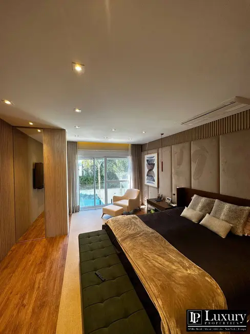 Foto 9 de Casa de Condomínio com 4 quartos à venda em Tamboré, Santana De Parnaiba - SP