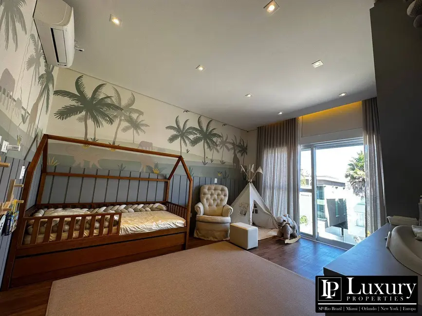 Foto 3 de Casa de Condomínio com 4 quartos à venda em Tamboré, Santana De Parnaiba - SP