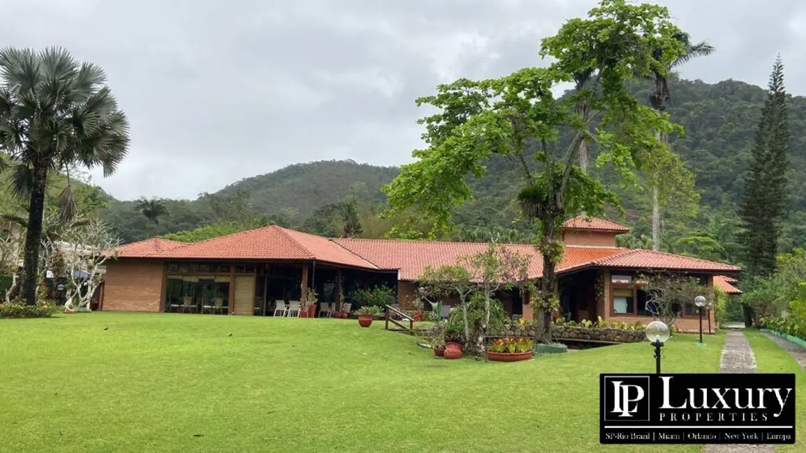 Foto 2 de Casa com 6 quartos à venda em Ubatuba - SP