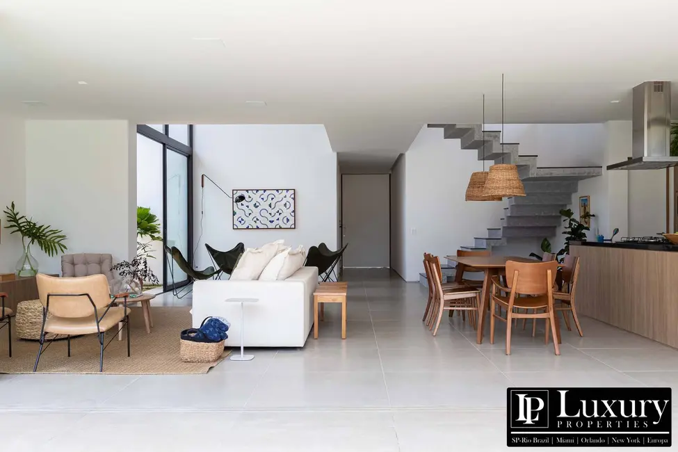 Casa de Condomínio com 5 quartos à venda em Jardim Acapulco, Guaruja - SP - imagem 7 Foto 7 de Casa de Condomínio com 5 quartos à venda em Jardim Acapulco, Guaruja - SP