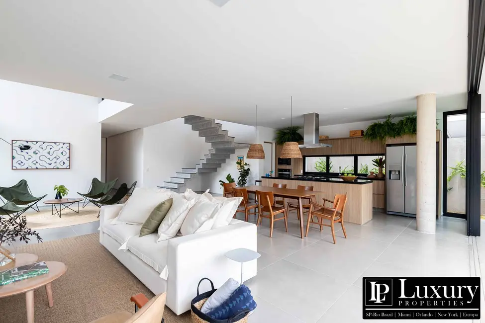 Casa de Condomínio com 5 quartos à venda em Jardim Acapulco, Guaruja - SP - imagem 9 Foto 9 de Casa de Condomínio com 5 quartos à venda em Jardim Acapulco, Guaruja - SP