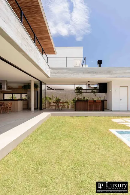 Casa de Condomínio com 5 quartos à venda em Jardim Acapulco, Guaruja - SP - imagem 4 Foto 4 de Casa de Condomínio com 5 quartos à venda em Jardim Acapulco, Guaruja - SP