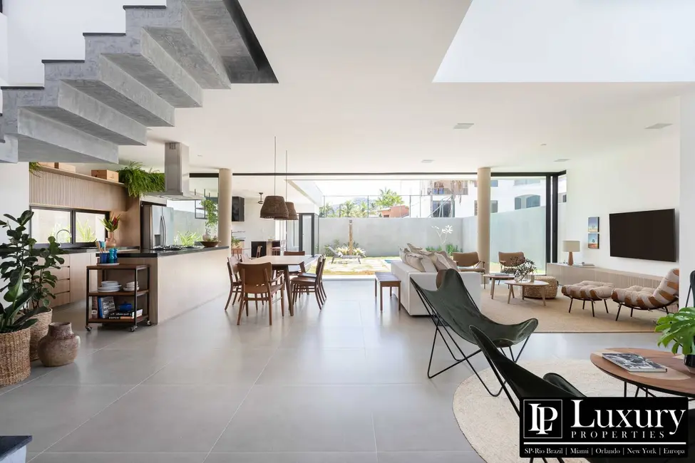 Casa de Condomínio com 5 quartos à venda em Jardim Acapulco, Guaruja - SP - imagem 6 Foto 6 de Casa de Condomínio com 5 quartos à venda em Jardim Acapulco, Guaruja - SP