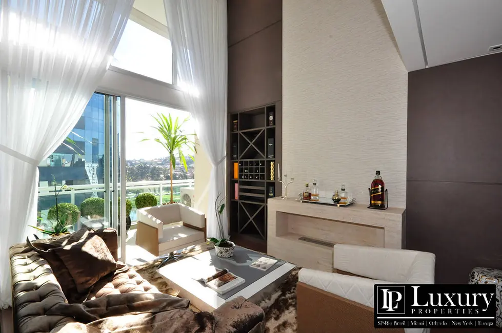 Apartamento com 2 quartos à venda e para alugar, 165m2 em Brooklin Novo, São Paulo - SP - imagem 2 Foto 2 de Apartamento com 2 quartos à venda e para alugar, 165m2 em Brooklin Novo, São Paulo - SP