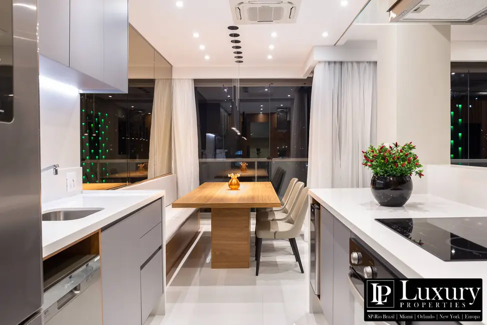Foto 8 de Apartamento com 2 quartos à venda e para alugar, 106m2 em Jardins, São Paulo - SP