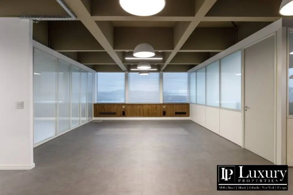 Sala Comercial para alugar, 198m2 em Jardim Europa, São Paulo - SP - imagem 5 Foto 5 de Sala Comercial para alugar, 198m2 em Jardim Europa, São Paulo - SP