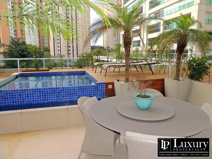 Foto 8 de Apartamento com 3 quartos para alugar, 449m2 em São Paulo - SP