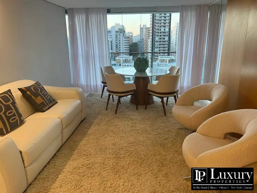 Apartamento com 3 quartos à venda, 180m2 em Vila Nova Conceição, São Paulo - SP - imagem 4 Foto 4 de Apartamento com 3 quartos à venda, 180m2 em Vila Nova Conceição, São Paulo - SP