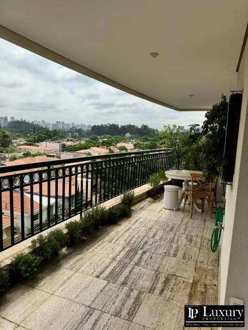 Foto 2 de Apartamento com 2 quartos à venda, 212m2 em Vila Nova Conceição, São Paulo - SP