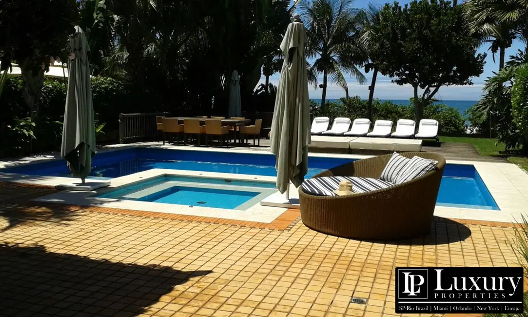 Foto 5 de Casa de Condomínio com 5 quartos à venda em Sao Sebastiao - SP